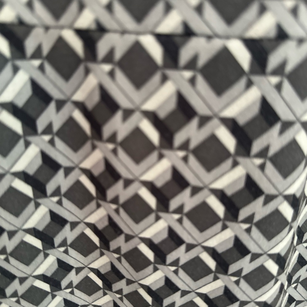 Eddie Bauer Black and White Geometric Top - Picture 4 of 4